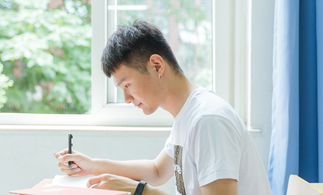 部隊(duì)干部2024述職報(bào)告怎么寫十二篇